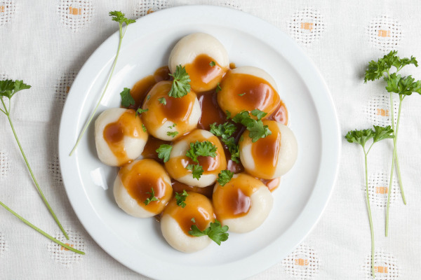 Silesian dumplings with sauce and ribs recipe